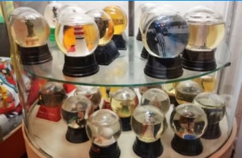 クールラッシュ店主のスノードームコレクション写真1
